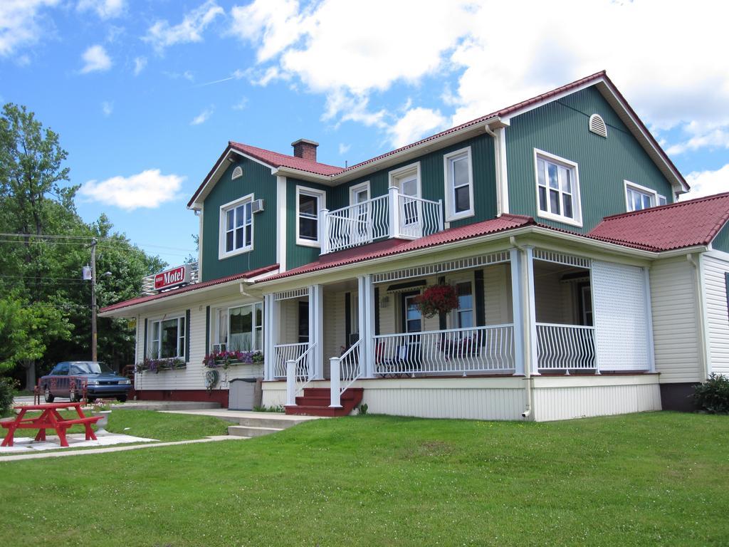 Motel Saint-Hilaire Mont-Saint-Hilaire Extérieur photo